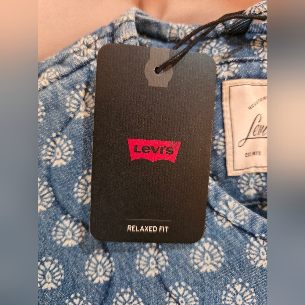 Levi's Premium Blue Quilted Floral-Print Jacket SizeL NWT - Picture 15 of 16